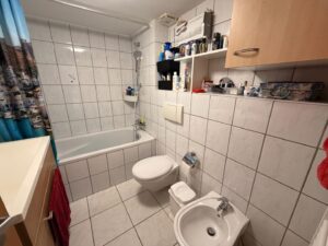 RHH - 1. OG - Badezimmer