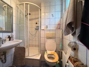 RHH - 2. OG - Badezimmer