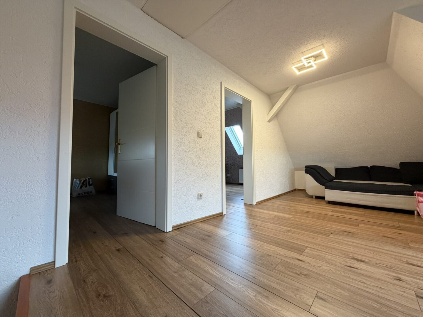 Wohnzimmer DG
